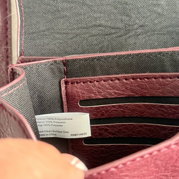 Touch Clear Screen Wine Color Crossbody - Picture 5 of 7